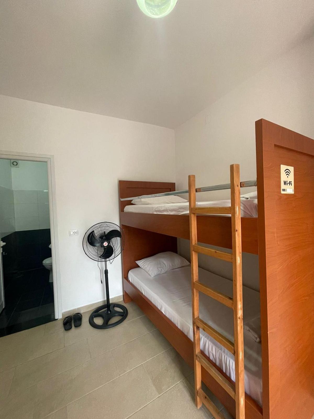 Rent Rooms Loren Влёра Экстерьер фото